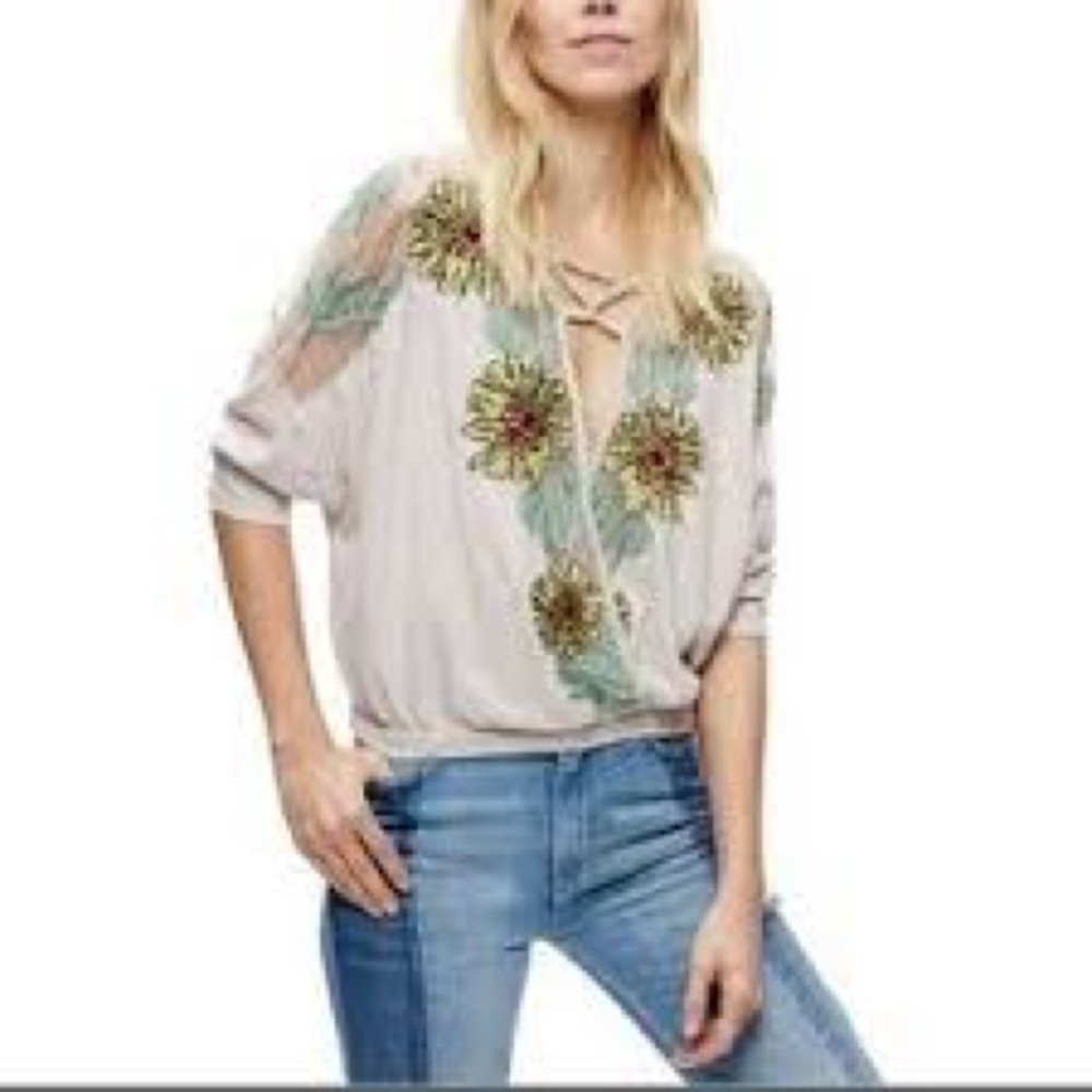 Free People Gotta Love It embroidered gray cotton linen Cream Embellished Blouse - Picture 2 of 8